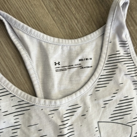 Under Armour Black and Gray Leggings, With Mathching Top. - Picture 4 of 8